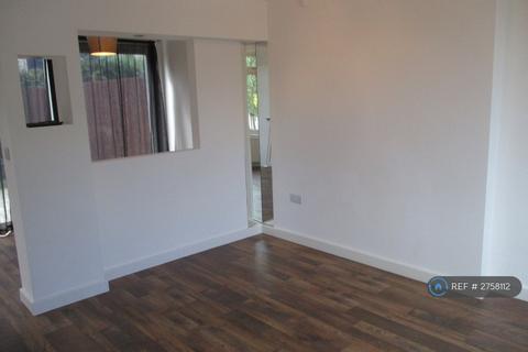 3 bedroom semi-detached house to rent, Dorian Close, Bristol, BS7