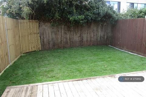 3 bedroom semi-detached house to rent, Dorian Close, Bristol, BS7