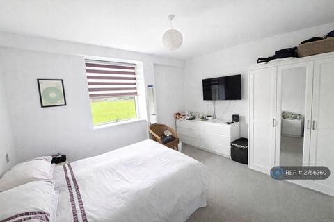 1 bedroom flat to rent, Tanner House, Leatherhead, KT22