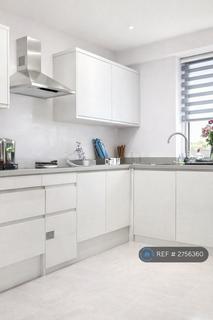 1 bedroom flat to rent, Tanner House, Leatherhead, KT22