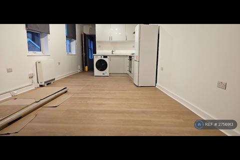 1 bedroom flat to rent, Woolwich New Road, London, SE18