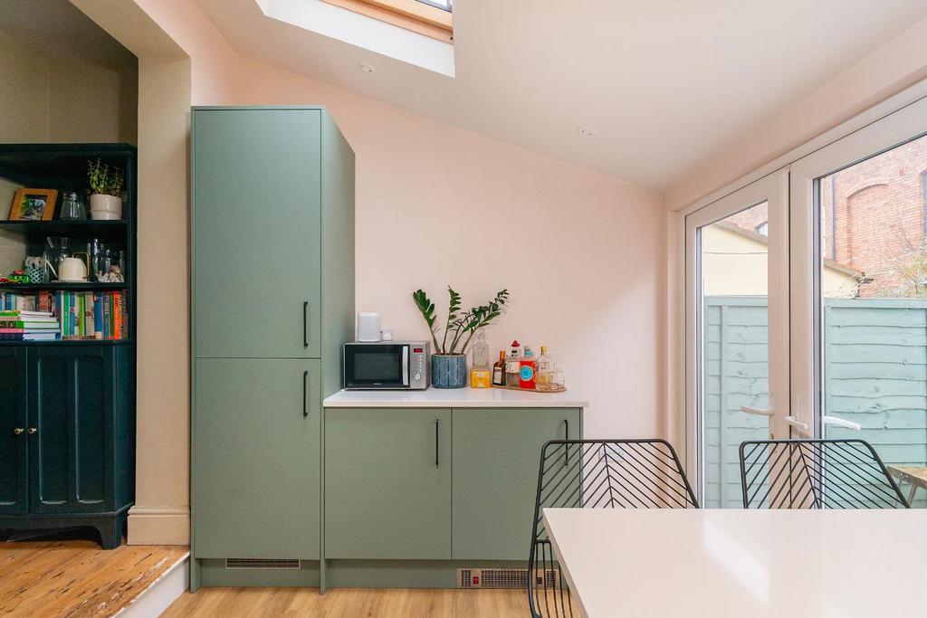 6 C3 RGK - Kitchen A.jpg