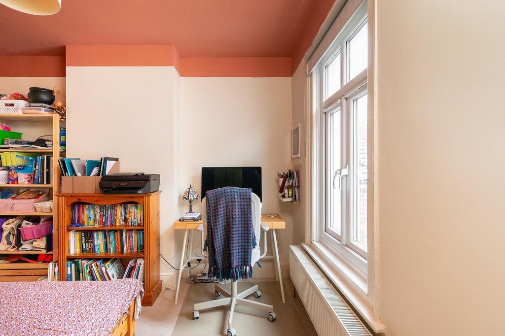 6 C3 RGK - Bedroom C.jpg