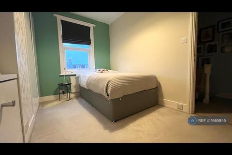 1 bedroom in a house share to rent, Ryde Road, Brighton, BN2