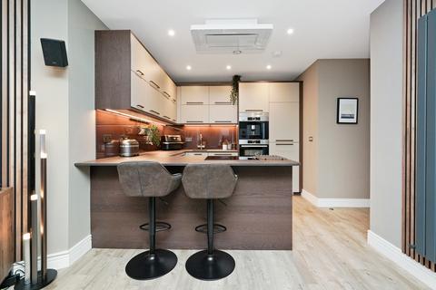 2 bedroom flat for sale, 9/11, Victoria Quay, Leith, EH6 6EZ