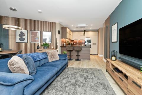 2 bedroom flat for sale, 9/11, Victoria Quay, Leith, EH6 6EZ