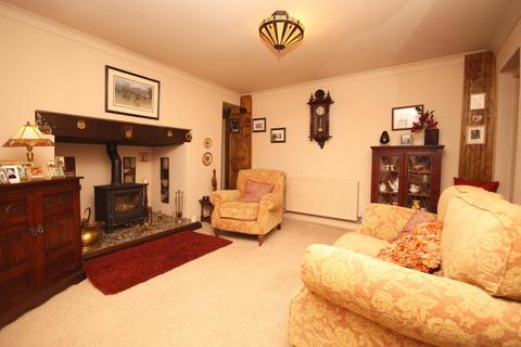 3 bedroom bungalow for sale, Upper Llandwrog, Caernarfon, Gwynedd, LL54