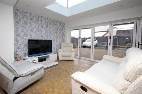 3 bedroom detached house for sale, Station Road, Llanrug, Caernarfon, Gwynedd, LL55