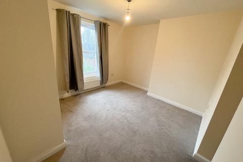 2 bedroom flat to rent, St. Martins Terrace, Leeds, West Yorkshire, LS7