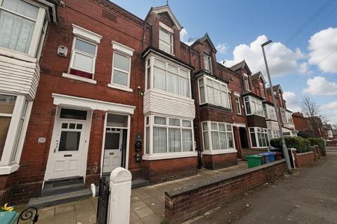 1 bedroom flat to rent, Milton Grove, Manchester, M16