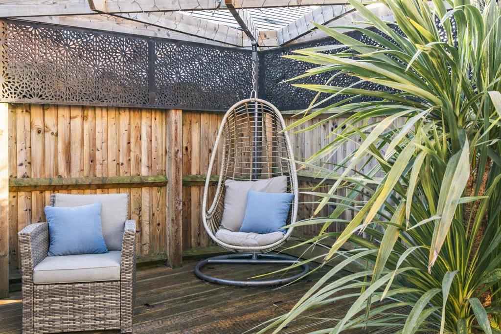 Amended garden lifestyle.png
