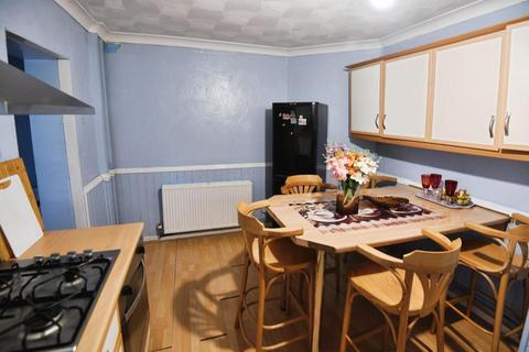 3 bedroom end of terrace house for sale, West Parade, Wisbech, PE13 1QB
