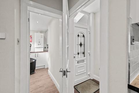 undefined, Falkirk FK2
