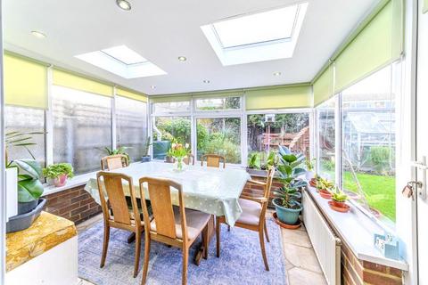 2 bedroom semi-detached bungalow for sale, Bedford MK40