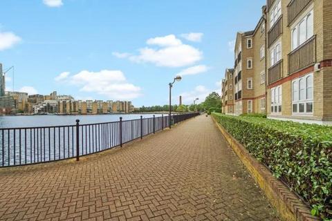 1 bedroom flat to rent, Wheat Sheaf Close, Isle Of Dogs, Westferry, Canary Wharf, South Quay, London, E14 9UY