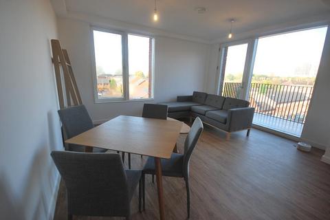 2 bedroom apartment to rent, Leaf Street, Manchester, M15 5GA