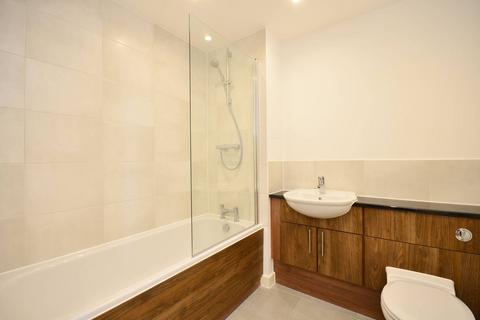 1 bedroom flat to rent, Great West Quarter, Brentford, TW8