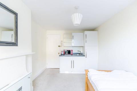 undefined, Crondace Road, Parsons Green, London, SW6