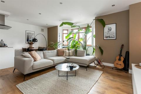 undefined, Plough Lane, Purley CR8