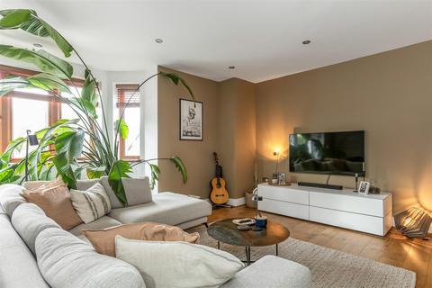 undefined, Plough Lane, Purley CR8
