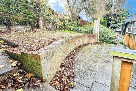 5 bedroom terraced house for sale, Brendon Avenue, Luton, Bedfordshire