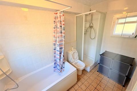 3 bedroom terraced house to rent, Ravensworth Road, Nottingham NG6