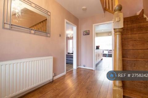 5 bedroom detached house to rent, Caxton Road, Manchester, M14