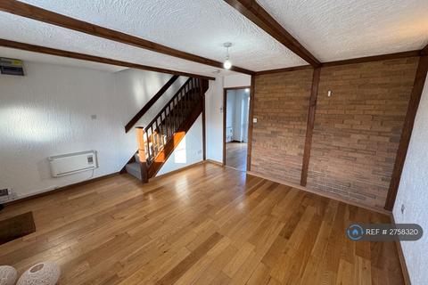 3 bedroom terraced house to rent, The Highgrove, Cheltenham, GL52