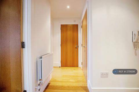 2 bedroom flat to rent, Worple Road, Wimbledon, SW19