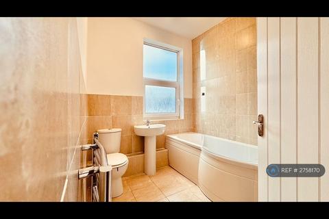 2 bedroom terraced house to rent, Chapman Lane, Chesterfield, S42