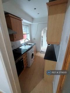 2 bedroom terraced house to rent, Gladys Road, Birmingham, B67