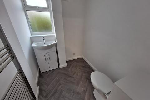 undefined, Hoole Road, Wirral