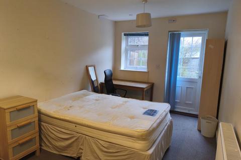 1 bedroom in a house share to rent, Harkness Drive, Canterbury