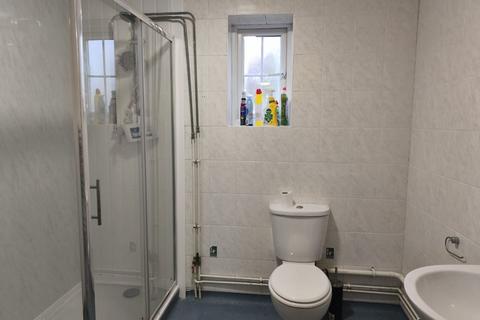 1 bedroom in a house share to rent, Harkness Drive, Canterbury