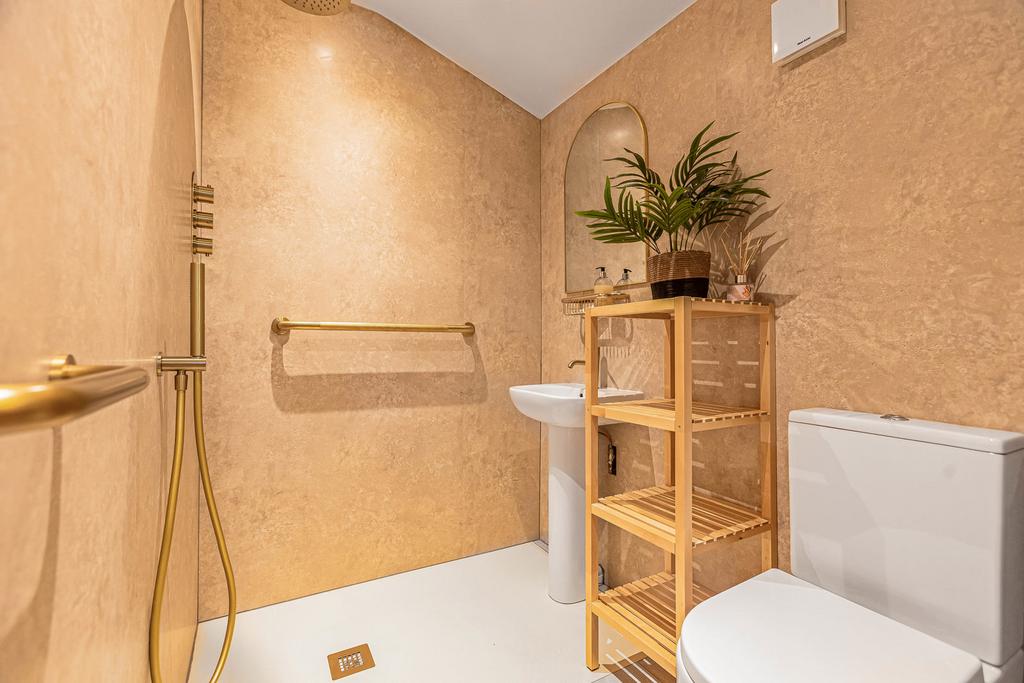 Downstairs Wetroom