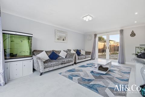 undefined, Tyrrells Hall Close, Grays