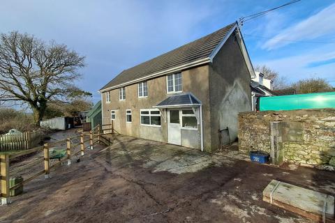 undefined, Clynderwen