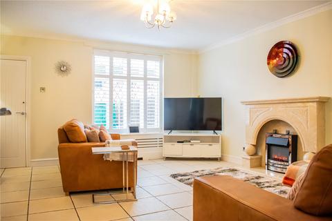 3 bedroom terraced house for sale, Kingham Drive, Manchester, Greater Manchester, M4