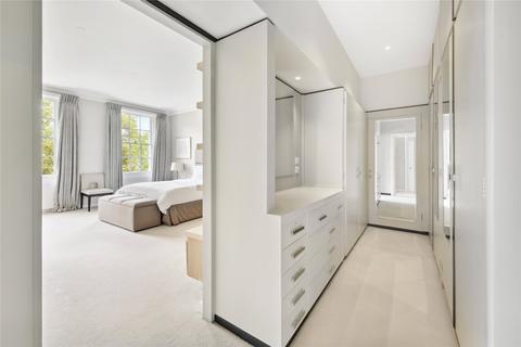 3 bedroom flat to rent, Warwick Square, London, SW1V
