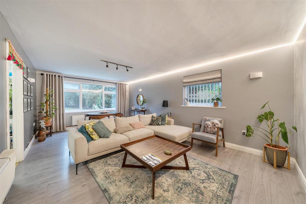 Living Room: