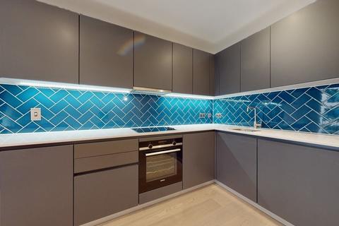 2 bedroom flat to rent, Cremer Street