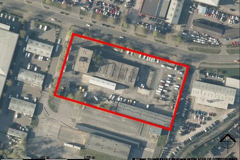 Land to rent, 14 Moorfield Rd Guildford GU1 1RU