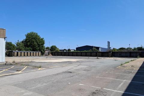 Land to rent, 14 Moorfield Rd Guildford GU1 1RU