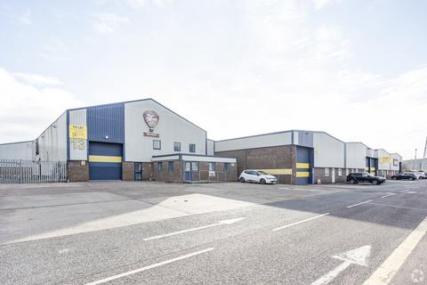 Warehouse to rent, Third Way Avonmouth BS11 9YE