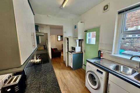 5 bedroom house to rent, Nottingham NG3