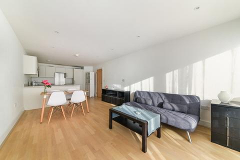 2 bedroom flat to rent, Osiers Street, SW18