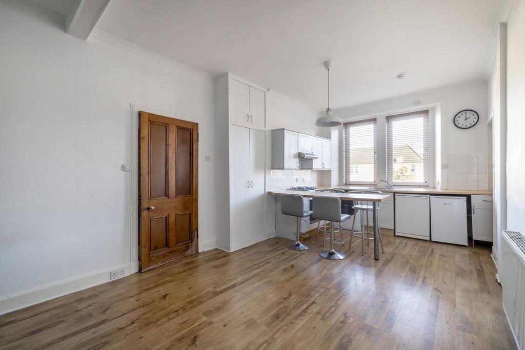 Living Room/Kitchen