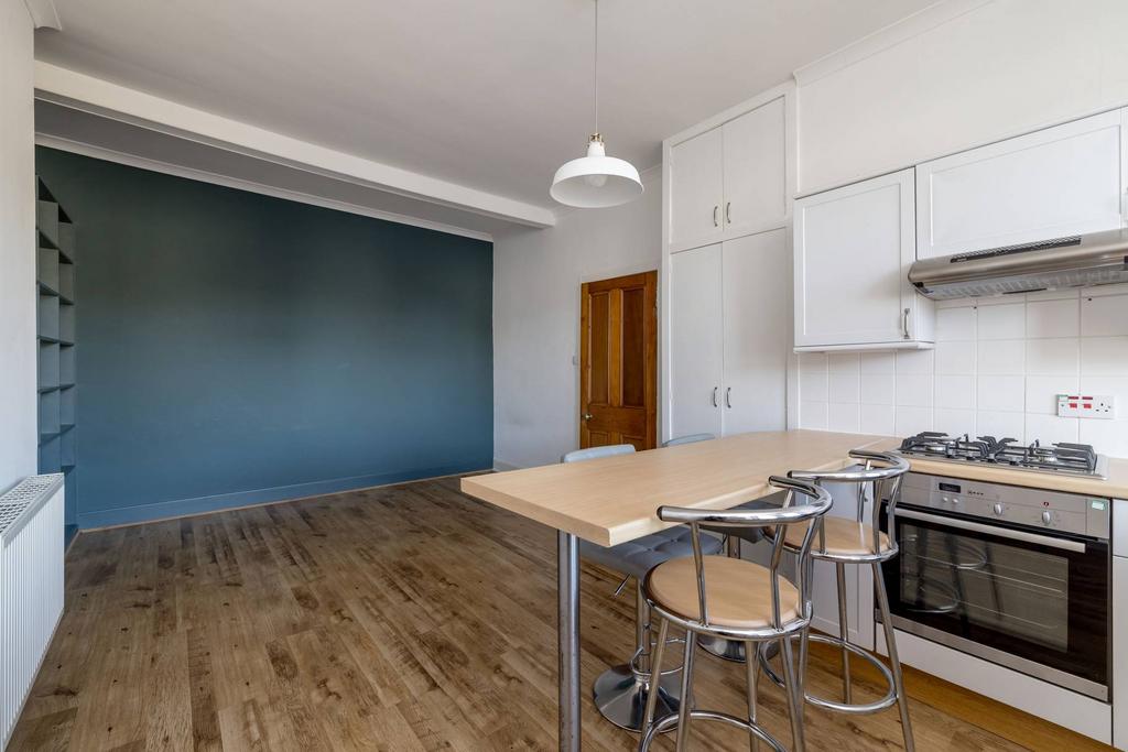Living Room/Kitchen