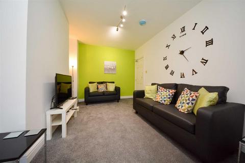 1 bedroom in a house share to rent, Gidlow Lane, Springfield, Wigan, WN6 7PH