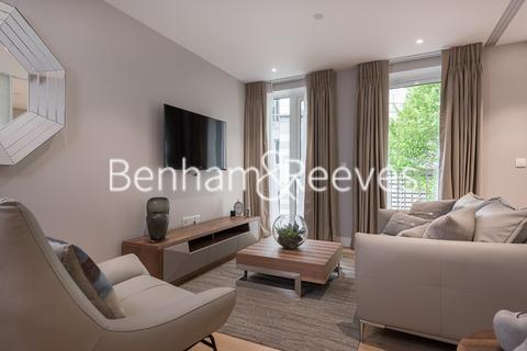 undefined, Vaughan Way, London Dock E1W